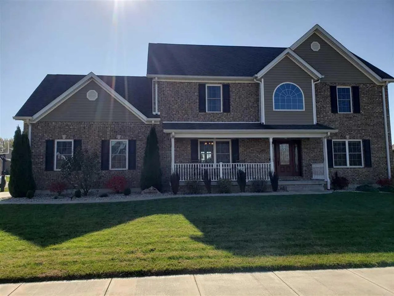 House for sale. 3696 sq ft with 5 bedrooms and 3.5 bathrooms in