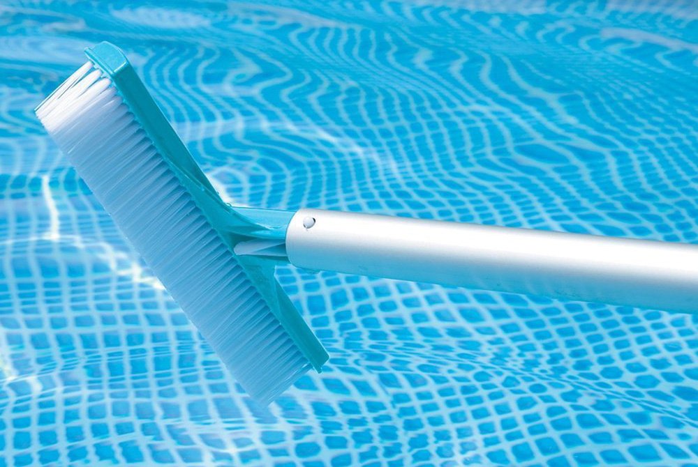 Intex® 28003E Deluxe™ Pool Cleaning Kit