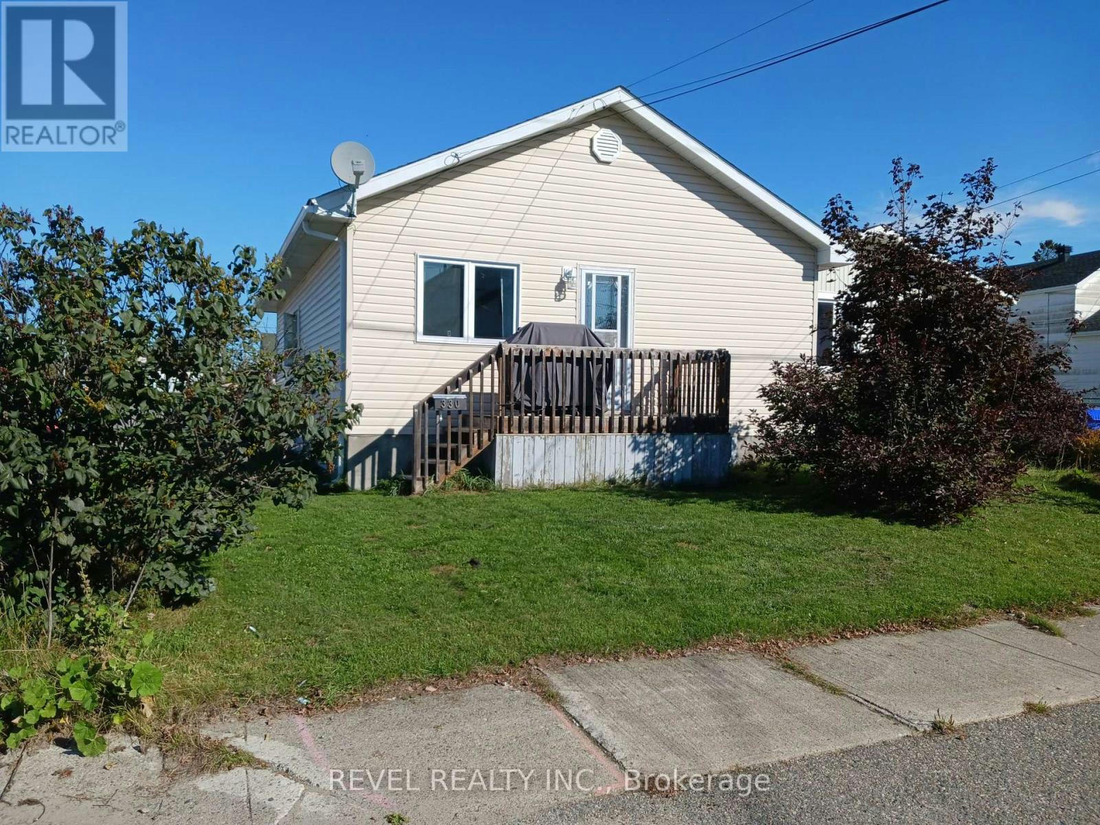 330 BELANGER AVENUE, Timmins (Timmins South West), ON P4N2W1 House