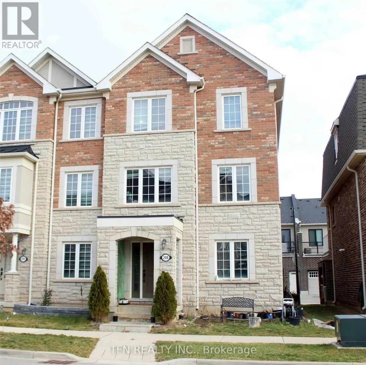 208 ELLEN DAVIDSON DRIVE, Oakville, ON L6M0V1 Home For Rent RE/MAX