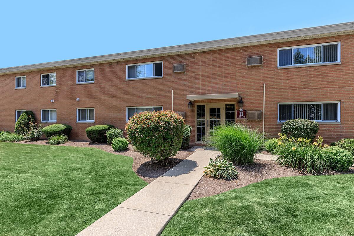 Vine East Apartments Eastlake, OH