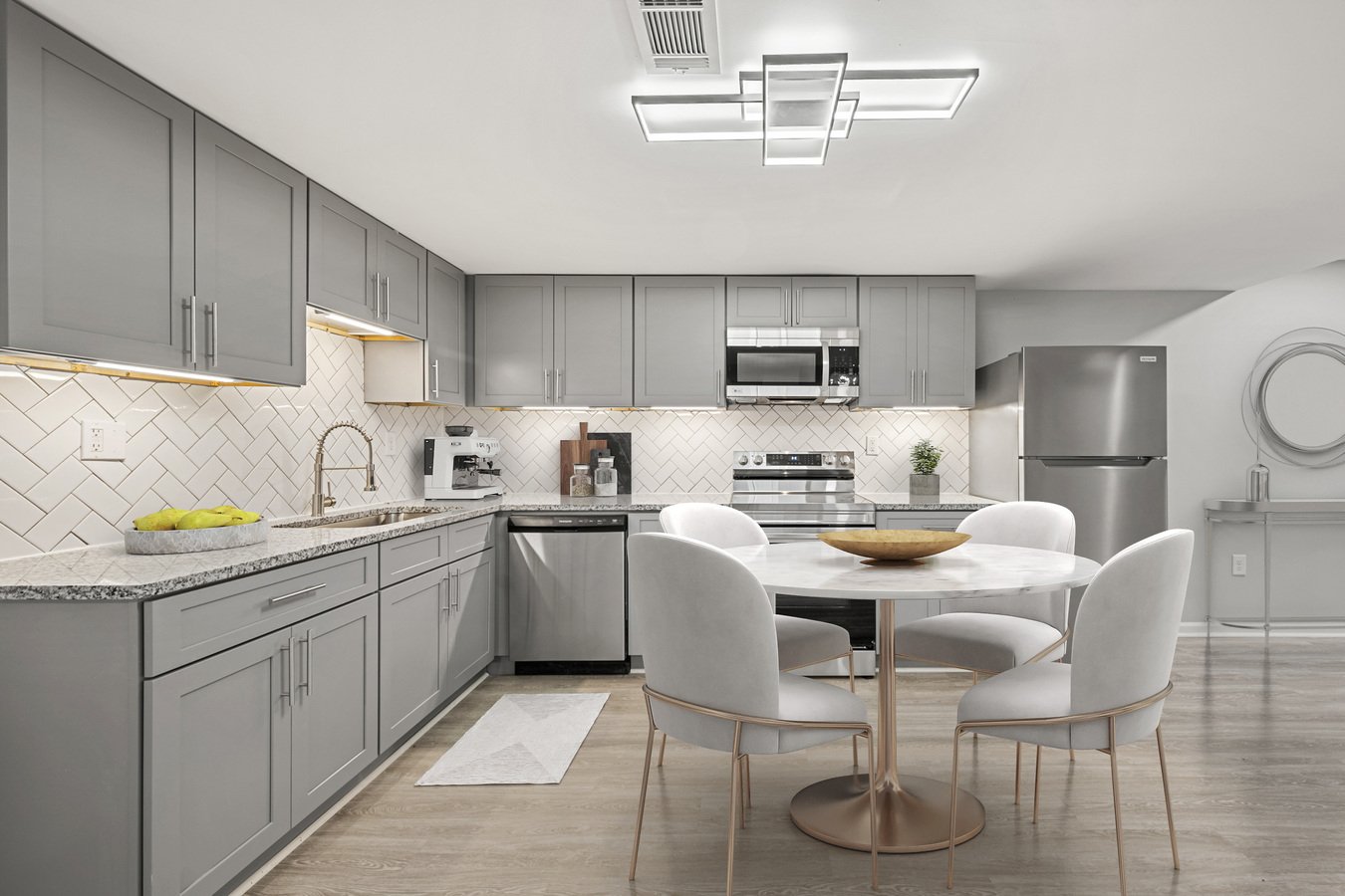 Lenox Place Apartments 2572 Lenox RD NE Atlanta, GA