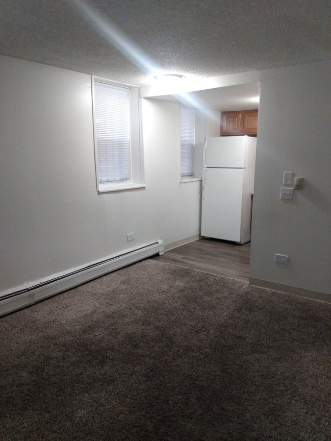 Hilltop Apartments 1554 Logan St Denver, CO Rentable