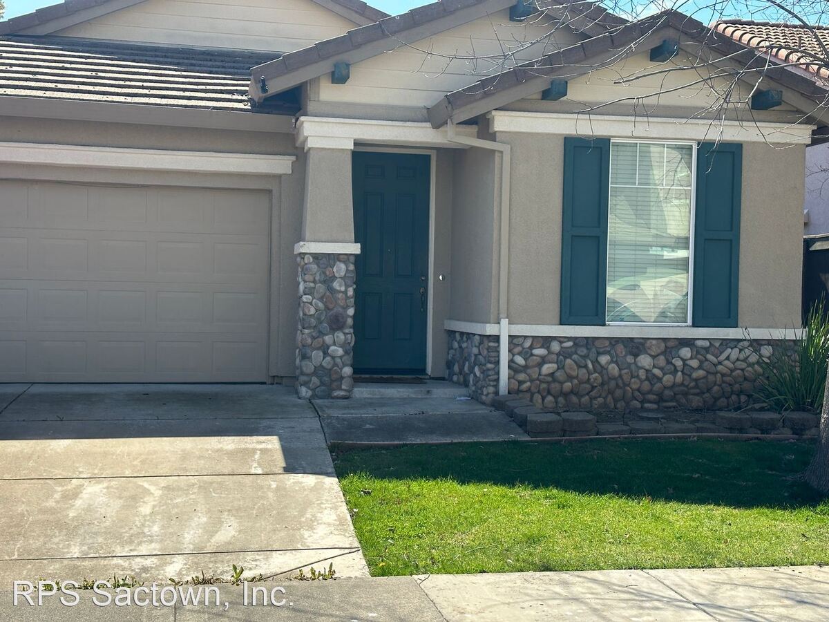 2916 N Platte Way Sacramento, CA House for Rent Rentable
