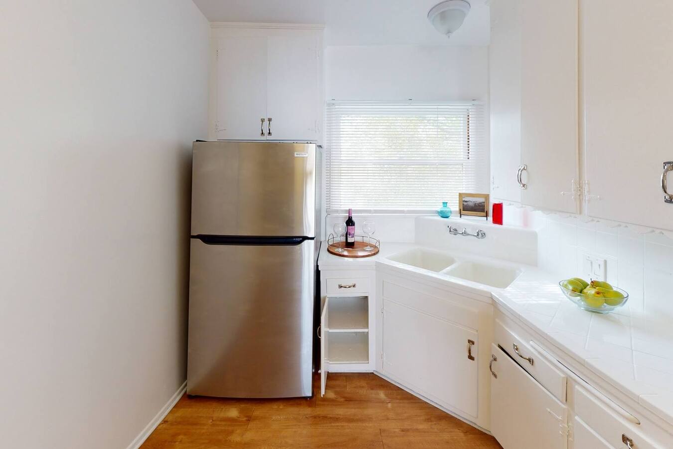 Rowena Avenue Apartments 3360 Rowena Ave Los Angeles, CA