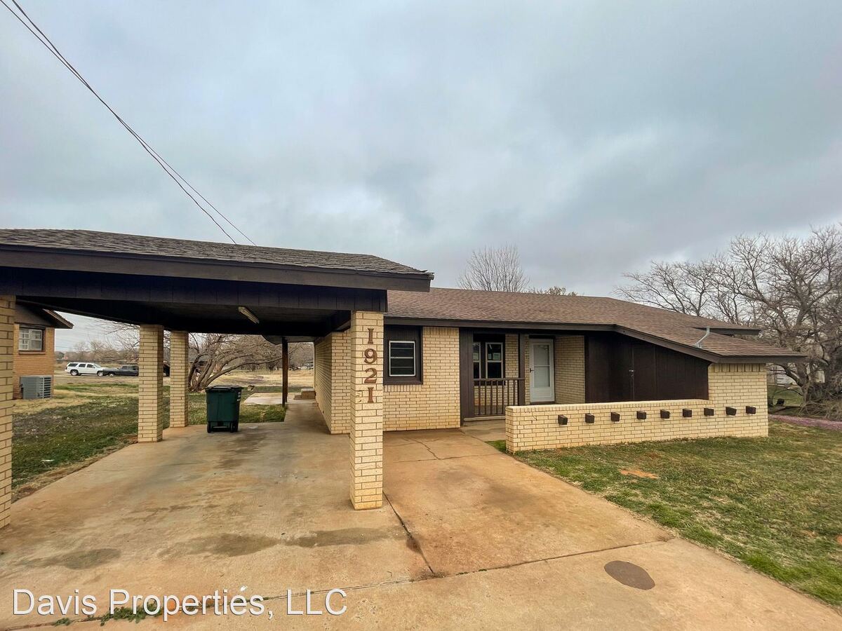 1921 Custer Clinton, OK House for Rent Rentable