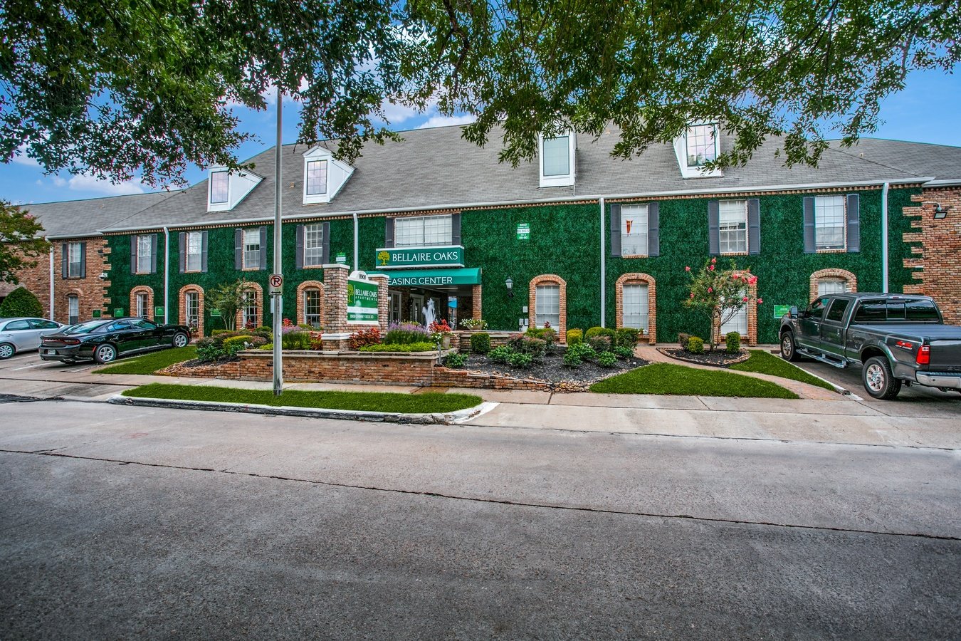 Bellaire Oaks Apartments Houston, TX Rentable