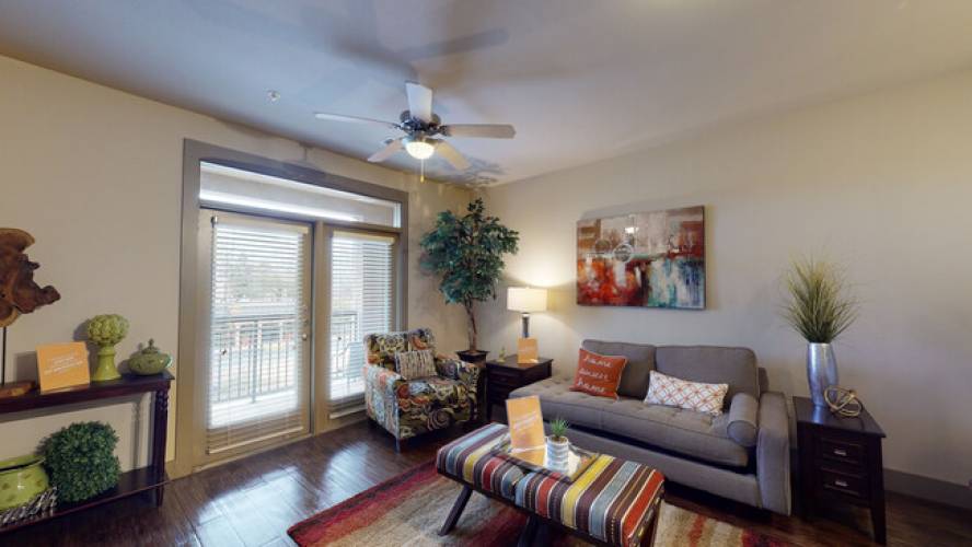 South Flores Lofts Apartments San Antonio, TX Rentable