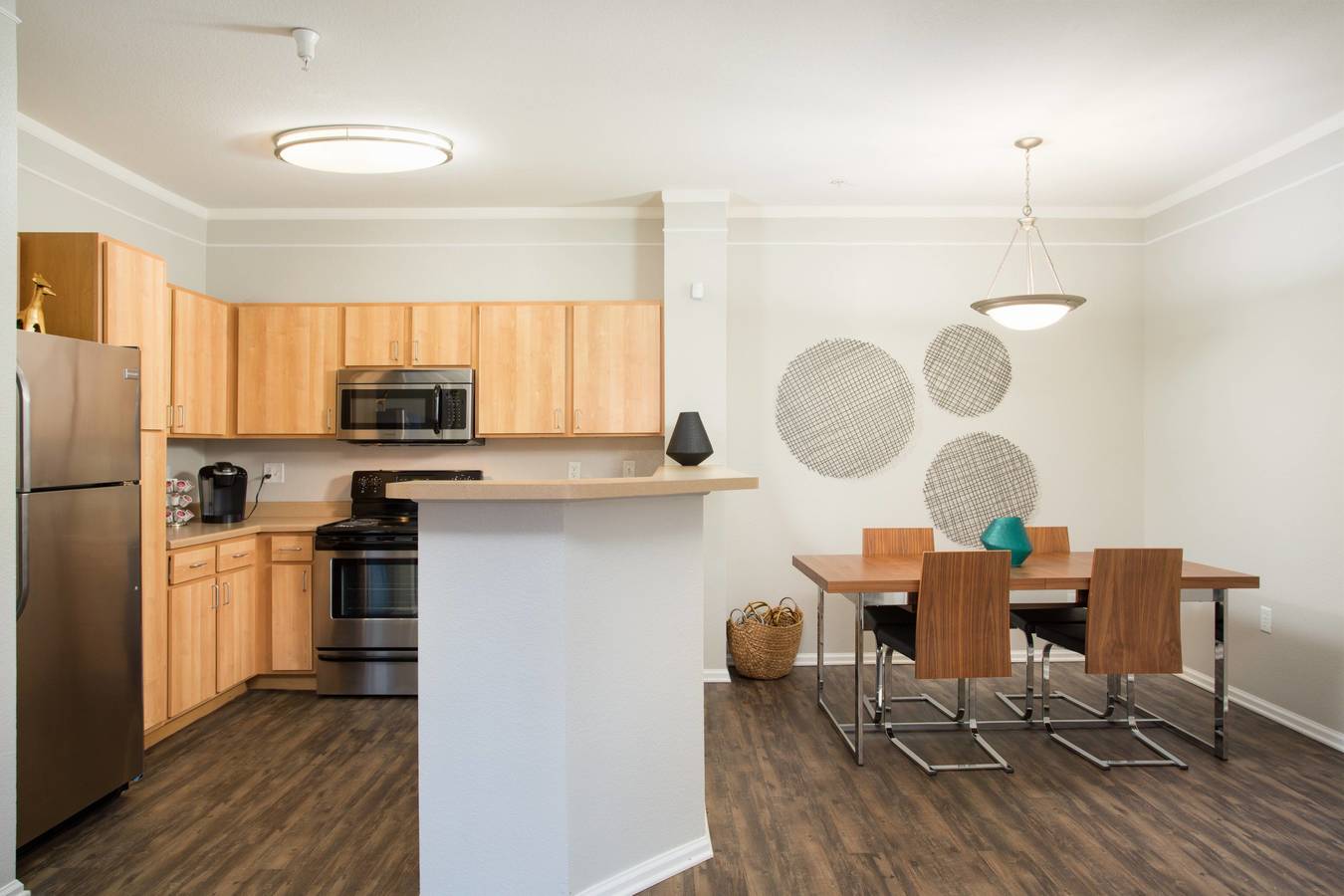 Bristol Village Apartments 17201 E Walsh Way Aurora, CO