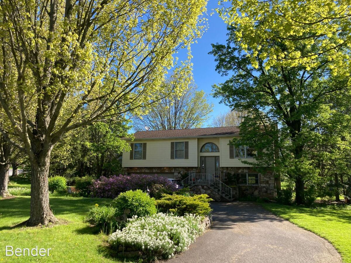 111 Willowbrook Dr Boalsburg, PA House for Rent Rentable