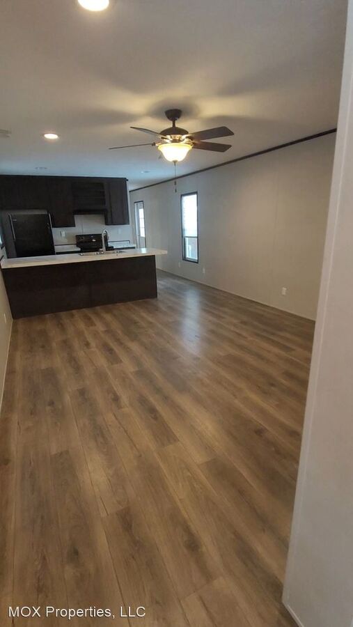 1000 Dickinson Mobile Home Park Charleston, WV Apartment for Rent