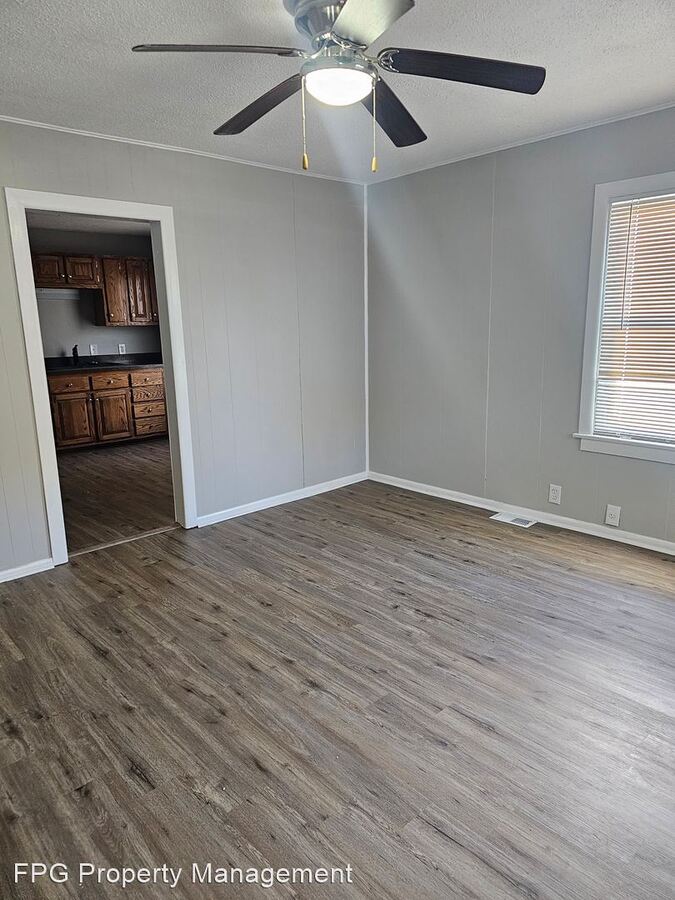 358 W Maple Ave Hodgenville, KY House for Rent Rentable