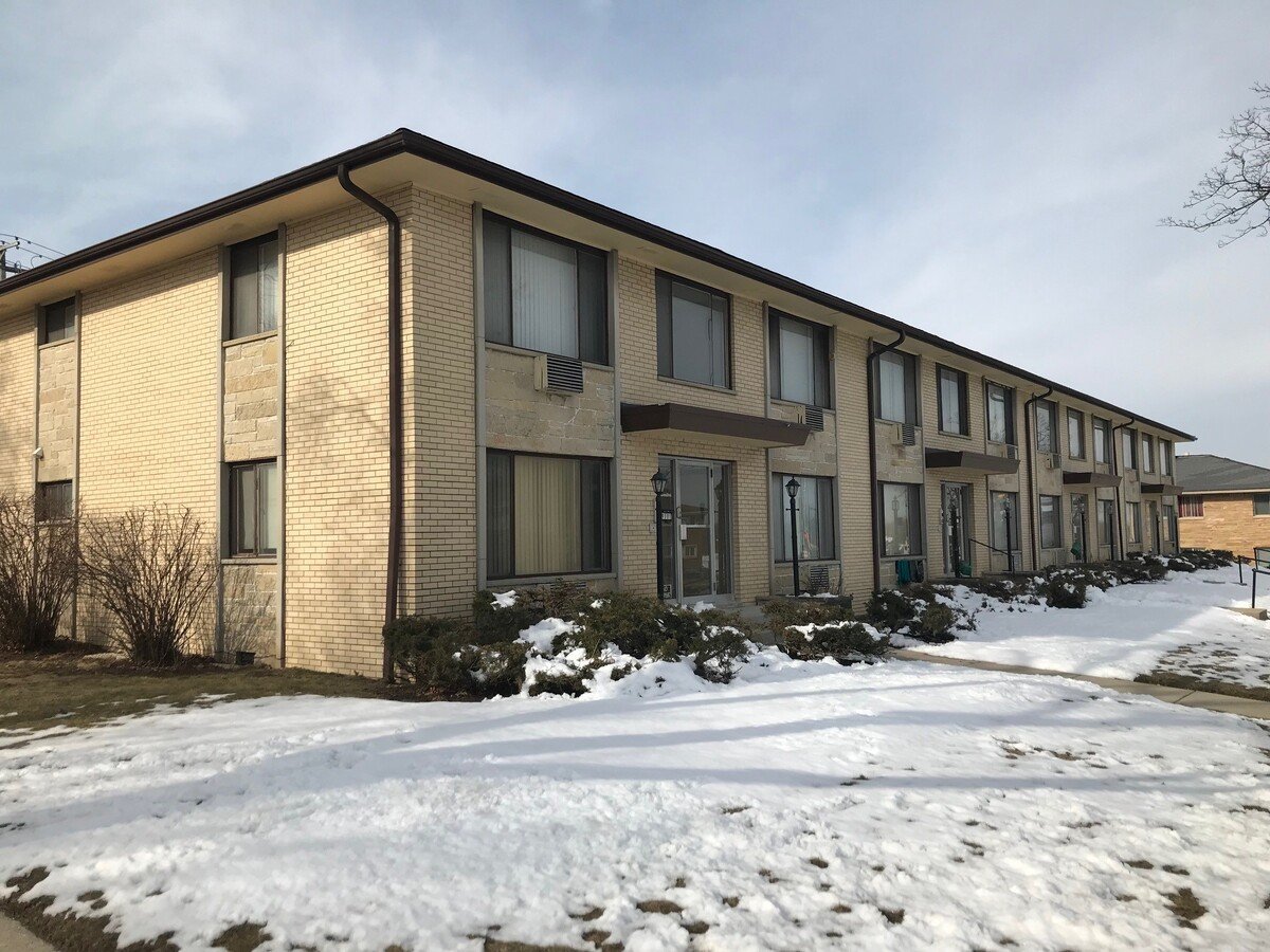 91019119 W Congress St Milwaukee, WI Apartment for Rent