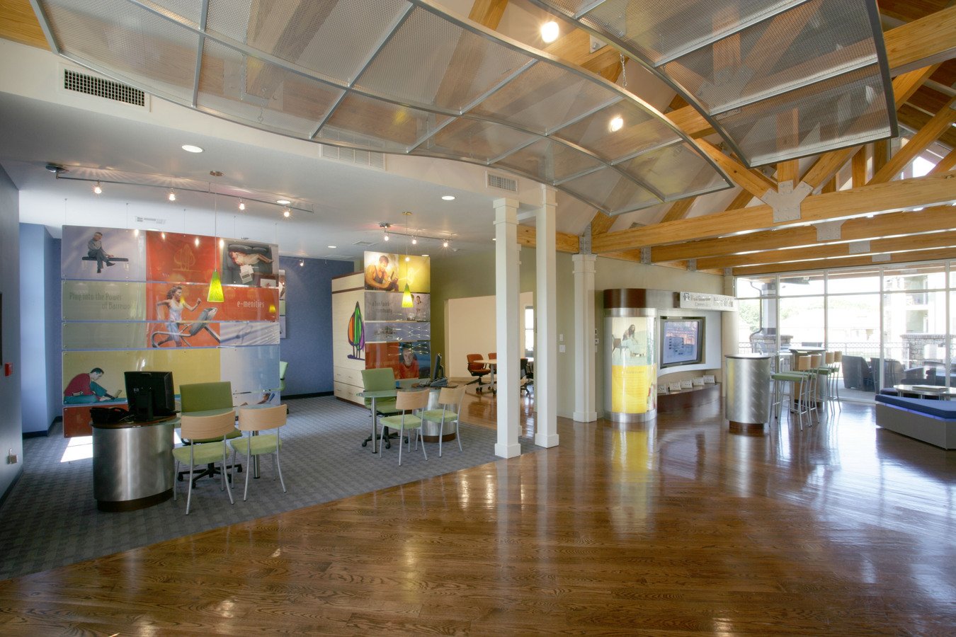 Barrewoods Apartments 2900 Ne Barry Road Kansas City, MO