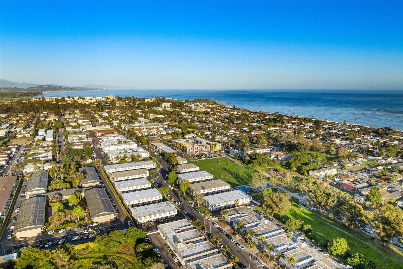 Quiet Isla Vista Apartment Complex Isla Vista, CA Rentable