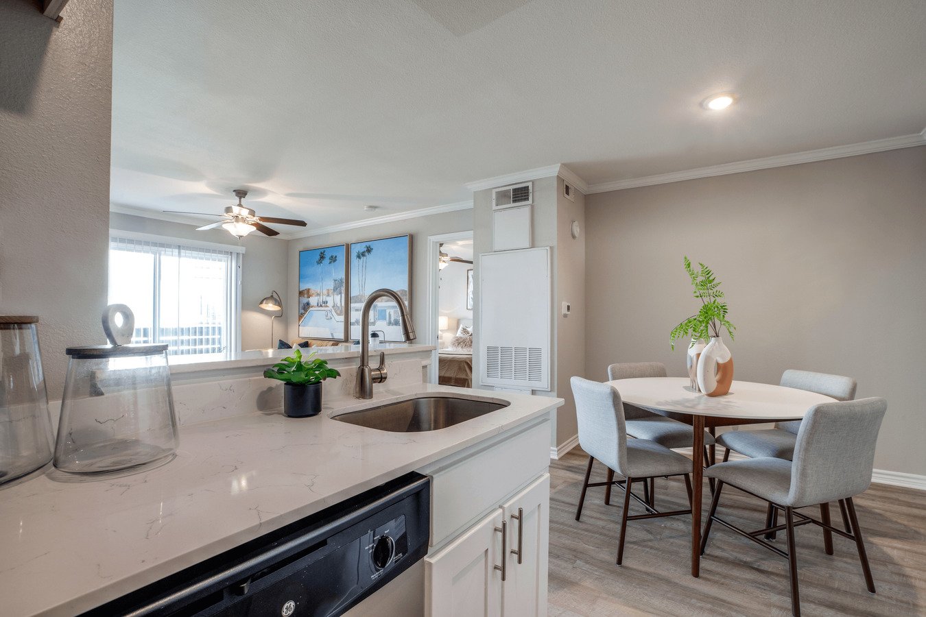 The Argyle Apartments 1335 Silverado Dr Houston, TX