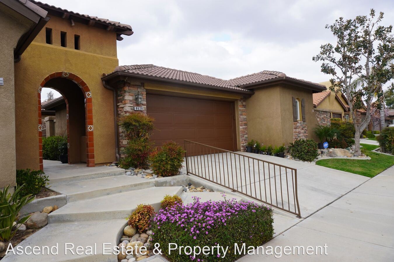 8620 Lago Di Como Ln Bakersfield, CA House for Rent