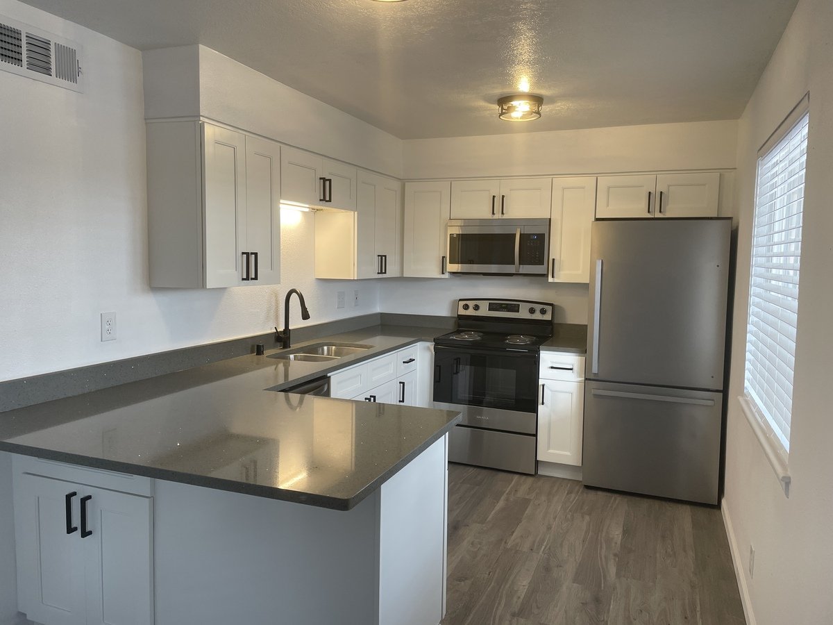 Fully Loaded, Totally Renovated 2 Bed Apts In... Apartments Albuquerque, NM
