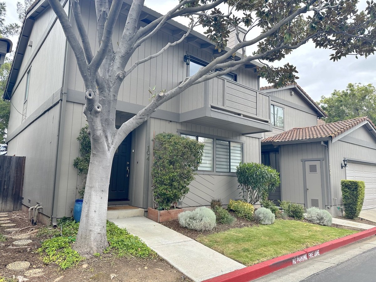 Beautiful 3 Bedroom Los Gatos Townhouse! Apartments Los Gatos, CA