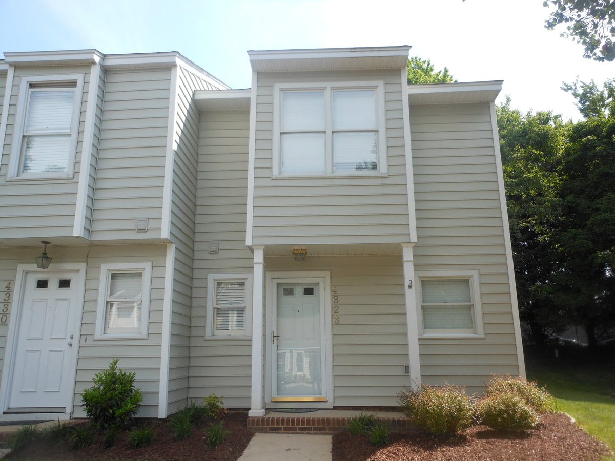 4328 Bona Court Lovely 2 Bedroom End Unit Off... Apartments Raleigh, NC