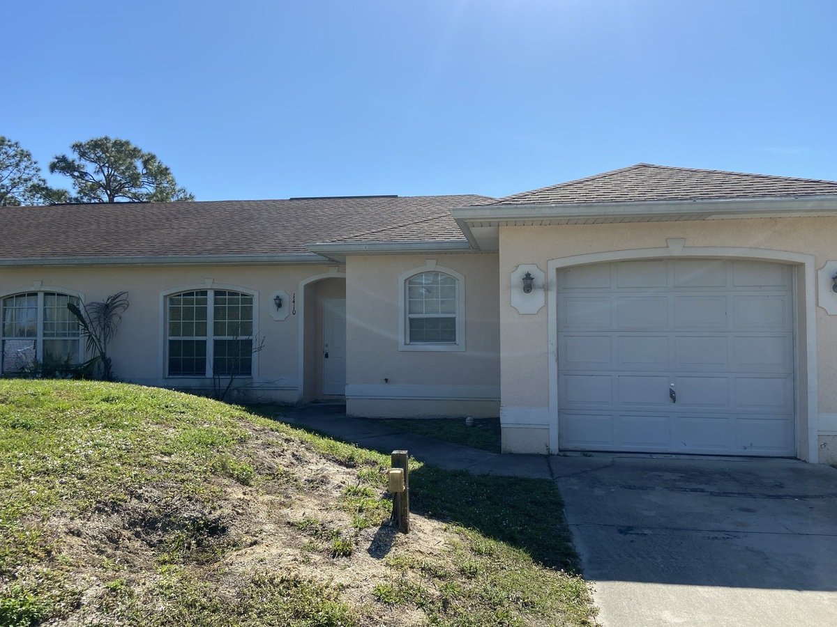 Spacious 2 Bedroom Duplex Apartments Lehigh Acres, FL