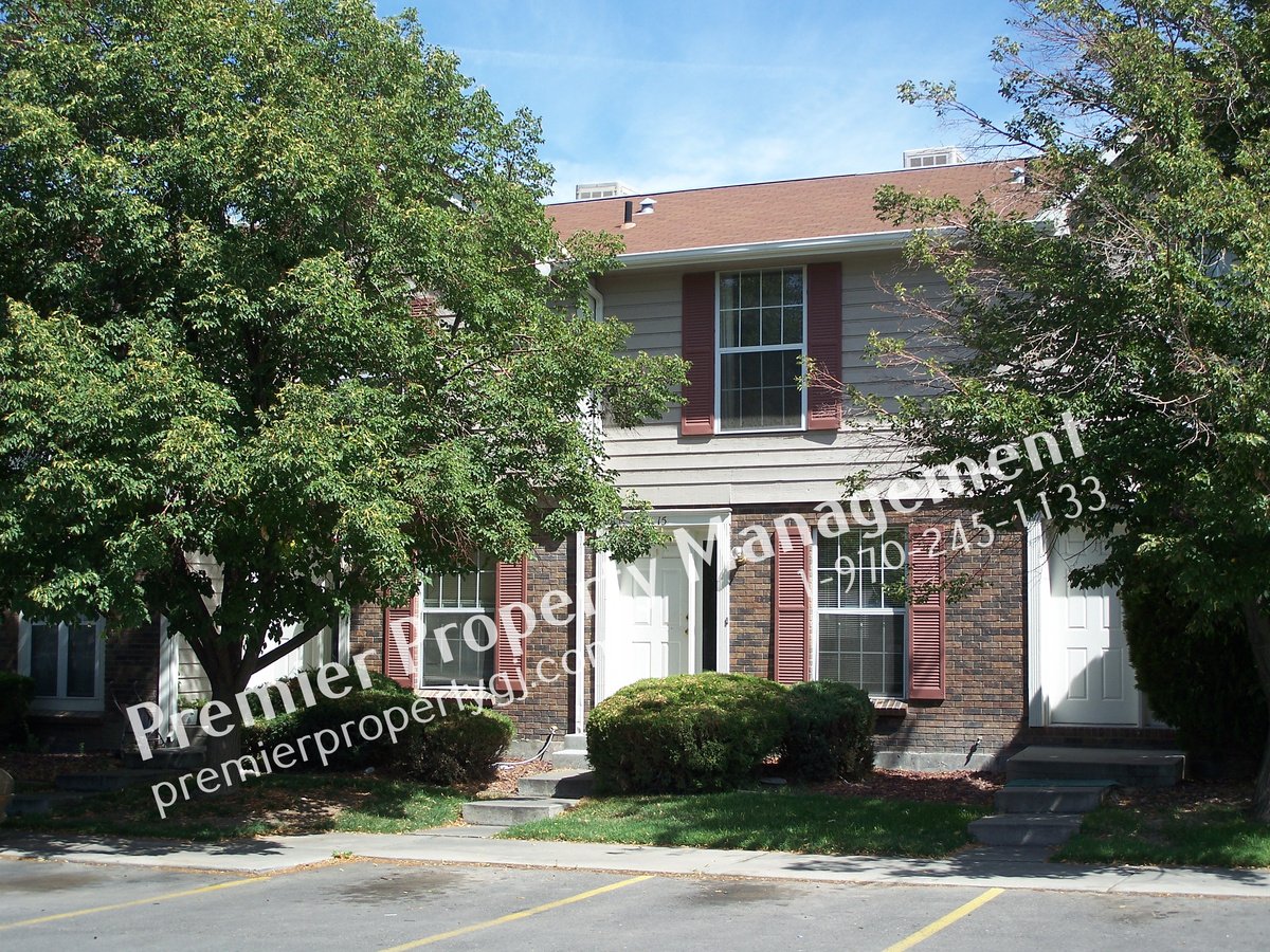 Central Location 2 Bedroom 1 Bath Townhome Apartments Grand Junction, CO