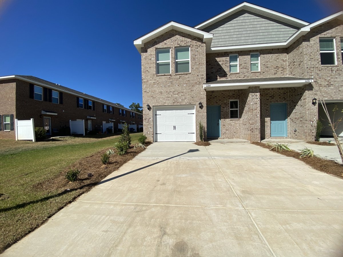 3 Bed/25 Bath In Quail Hollow Apartments Spanish Fort, AL