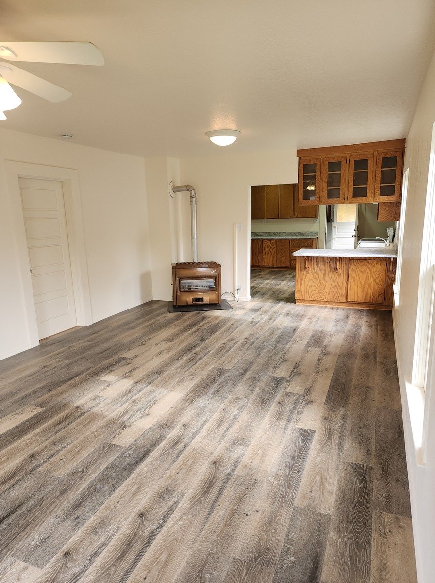 Nicely Updated 3 Bedroom Home Apartments Grants Pass, OR