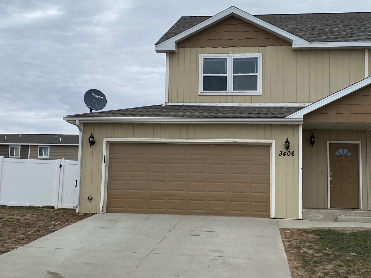 3Br With 2car Garage And Fence! Apartments Watford City, ND