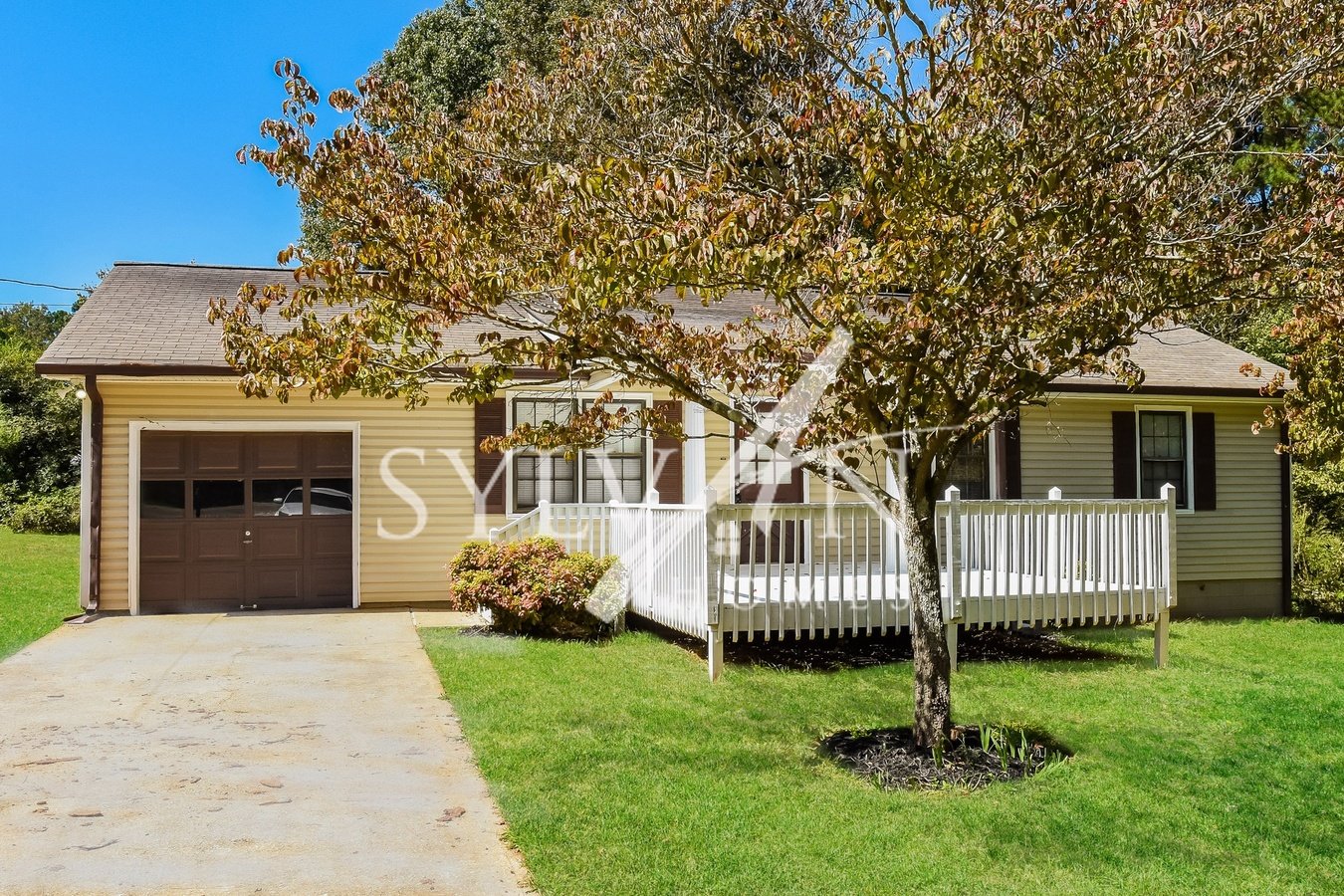 Feel Right At Home In This Charming 3 Bedroom, 2... Apartments Dallas, GA