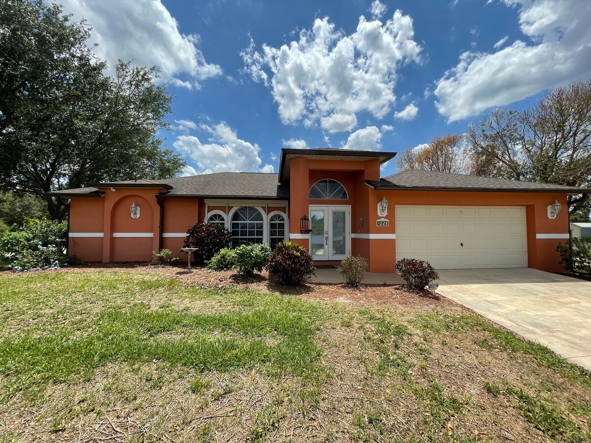 1228 Belgrave St Fort Myers, FL House for Rent Rentable