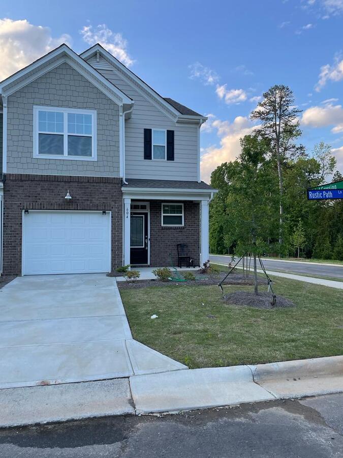 604 Rustic Path Ln Tega Cay, SC House for Rent Rentable