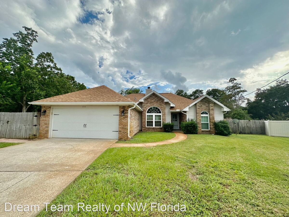519 E Timberlake Dr Mary Esther, FL House for Rent Rentable