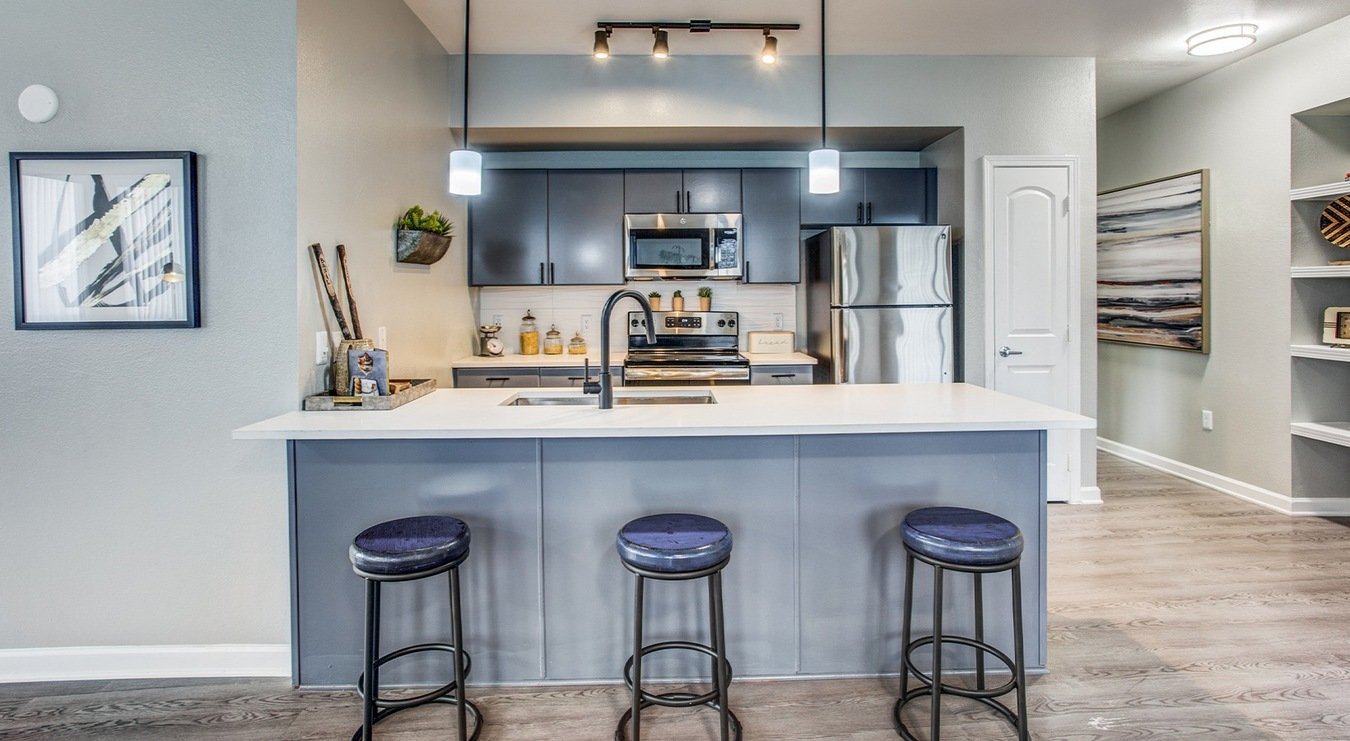 Cleo Luxury Apartments 5301 Alpha Rd Dallas, TX Rentable