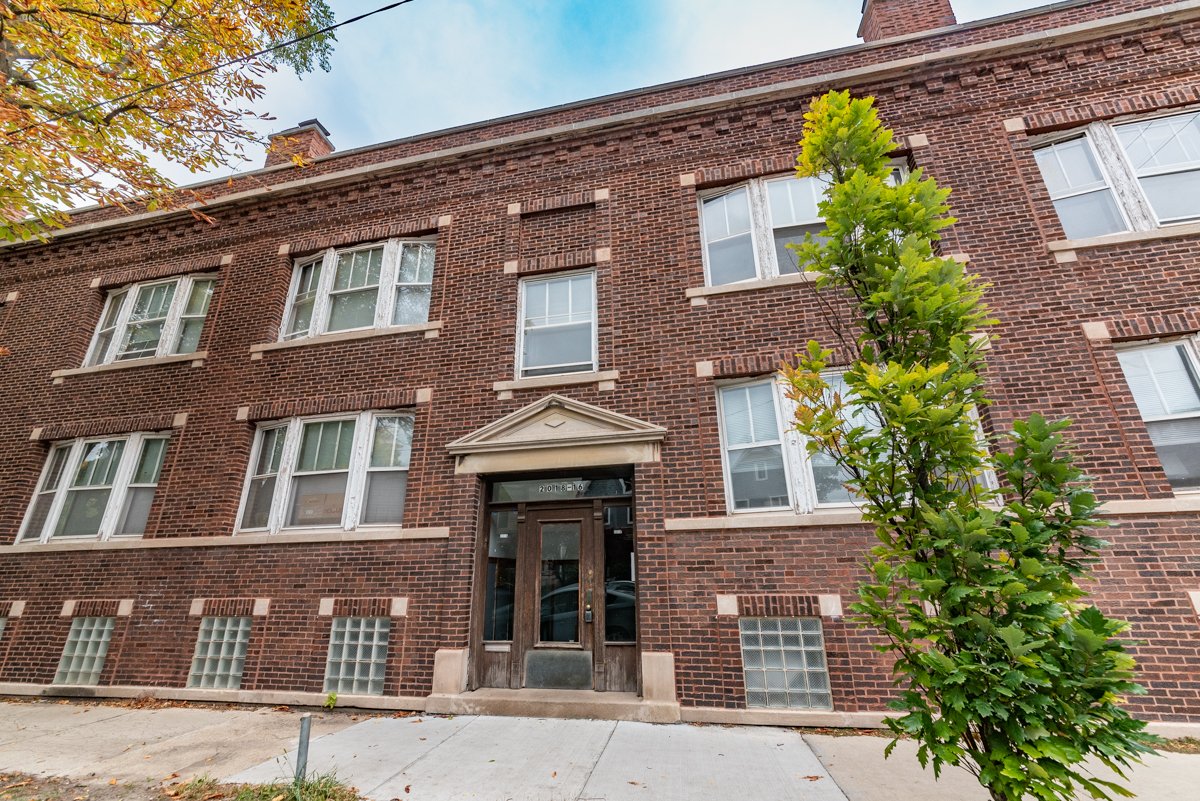 2018 W Grace Chicago, IL Apartment for Rent Rentable