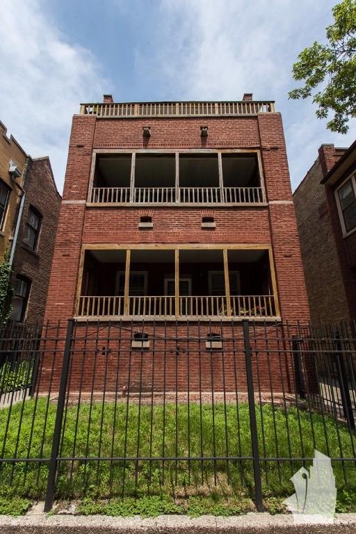 910 W Gunnison St Chicago, IL Apartment for Rent Rentable