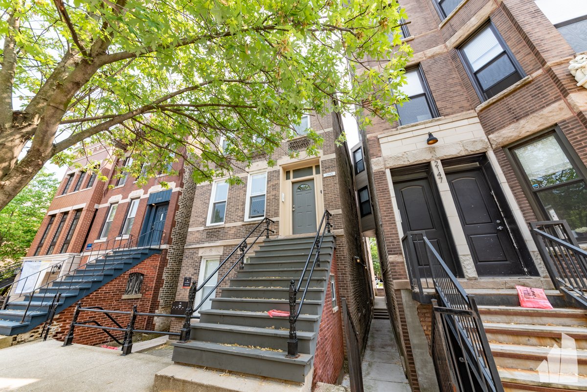 2145 W ster Chicago, IL Apartment for Rent Rentable