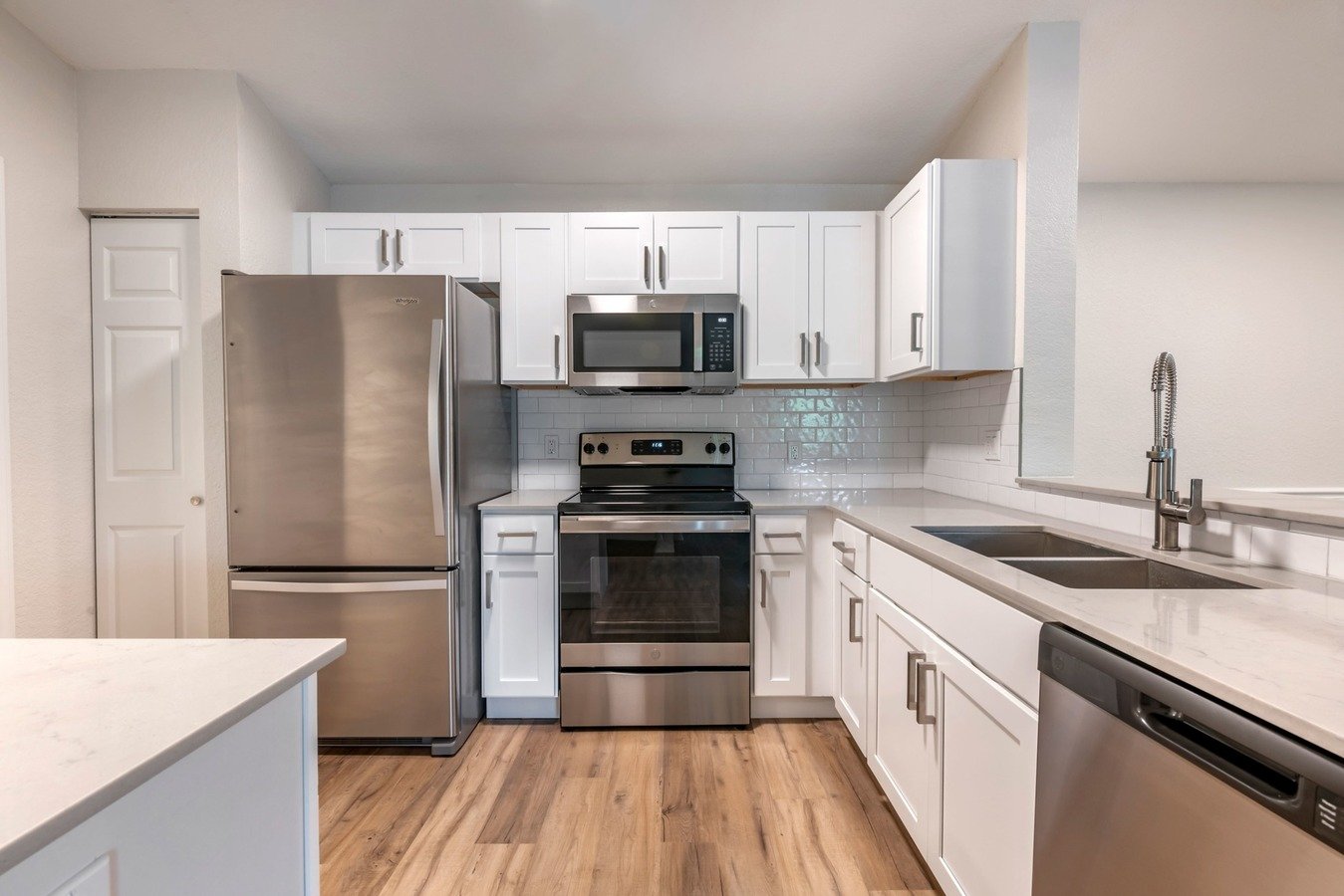 Tortuga Bay at Waterford Lakes Apartments Orlando, FL