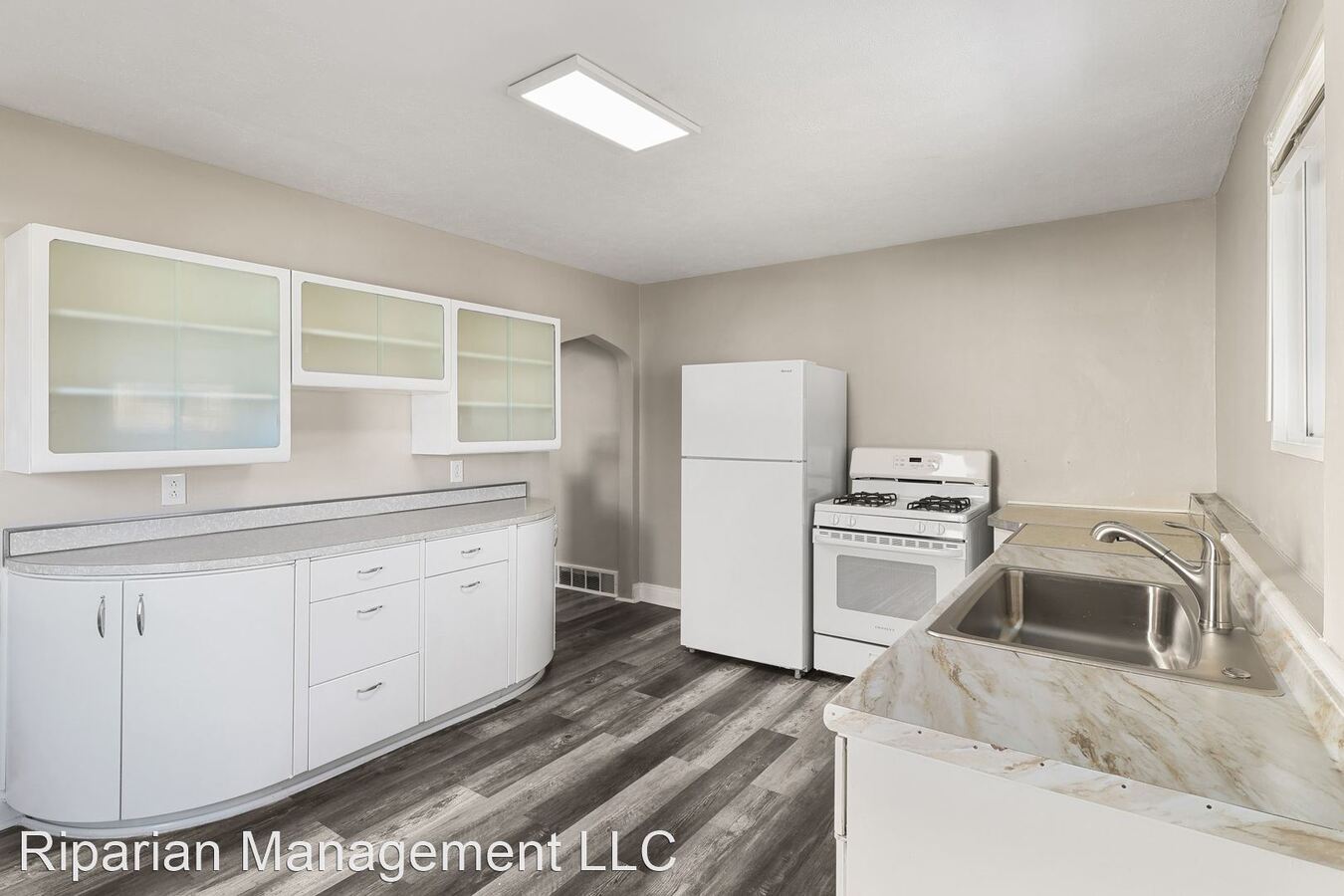 Beautifully Updated 2 Bedroom With Huge Yard! Apartments Clairton, PA