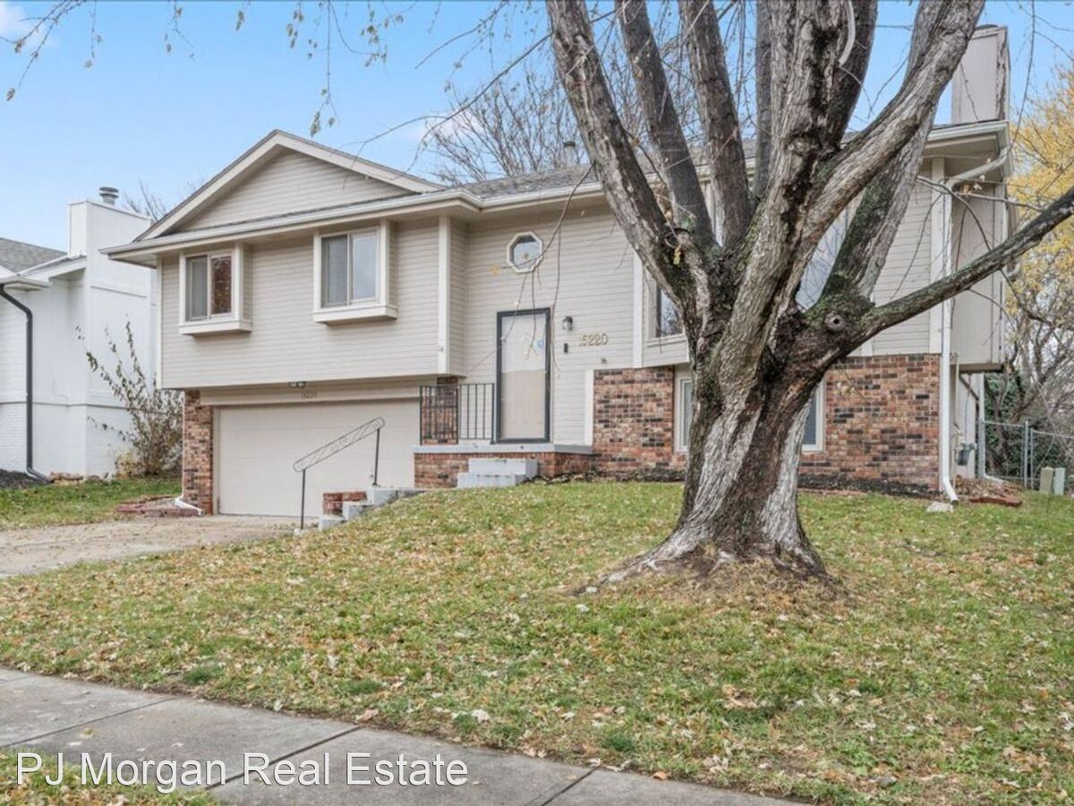 15220 Valley St Omaha, NE House for Rent Rentable
