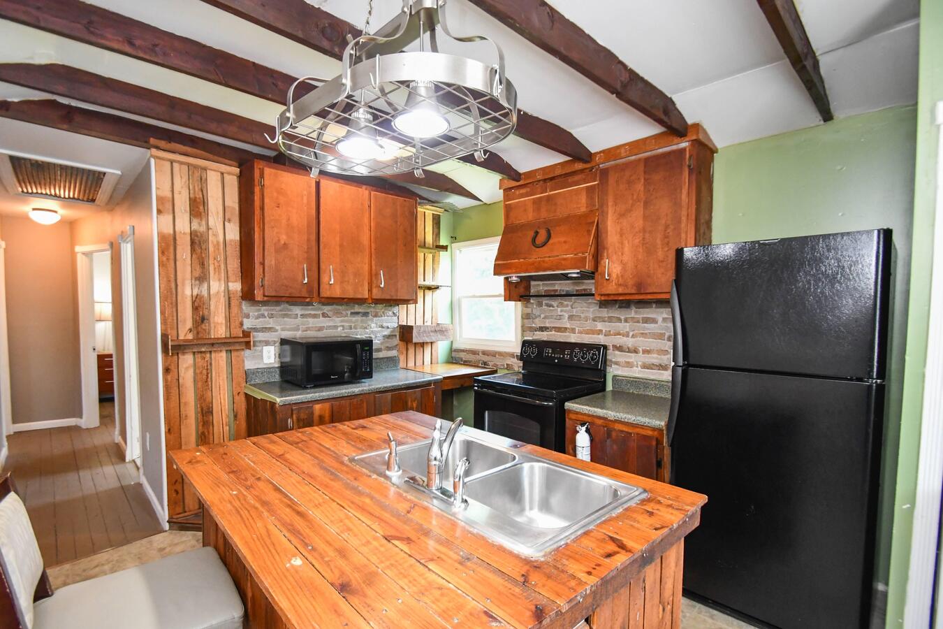 W Dennis Dr Gainesville, GA Apartment for Rent Rentable