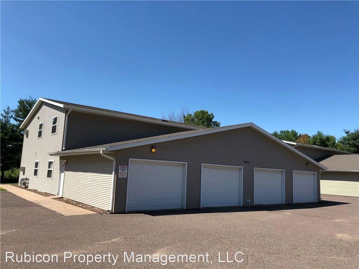 Southside 2bd 1ba Townhouse Apartments Eau Claire, WI