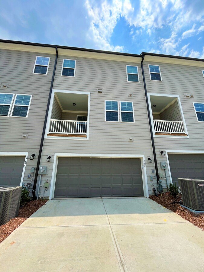 4 Bed 35 Bath Home In Cary Apartments Cary, NC Rentable