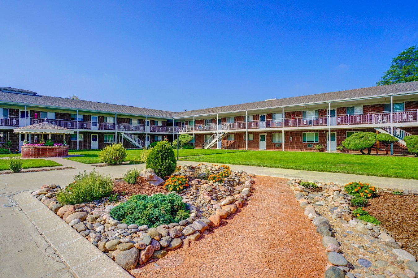 Lampliter Apartments 375 S Depew St Lakewood, CO Rentable