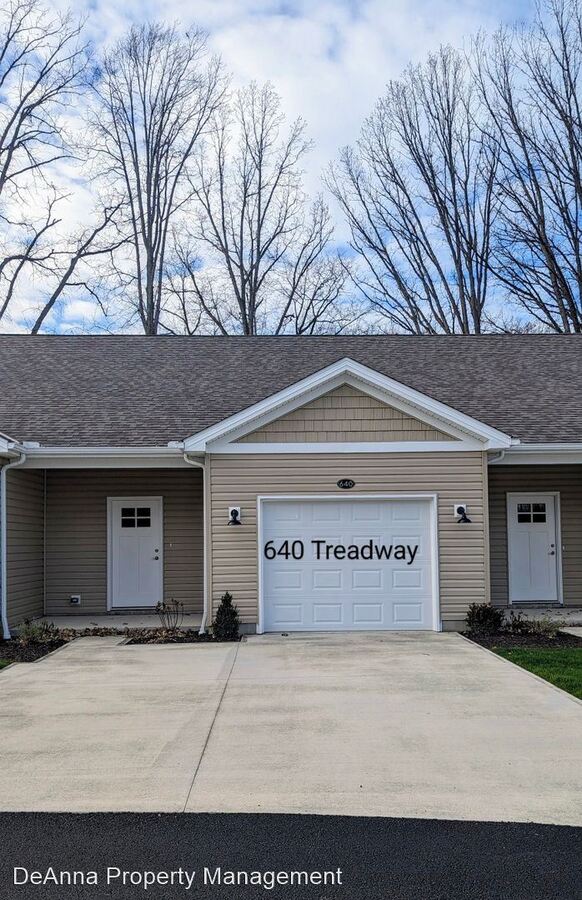 2 Bedroom Ranch Treadway Ponds Apartments Sheffield Lake, OH