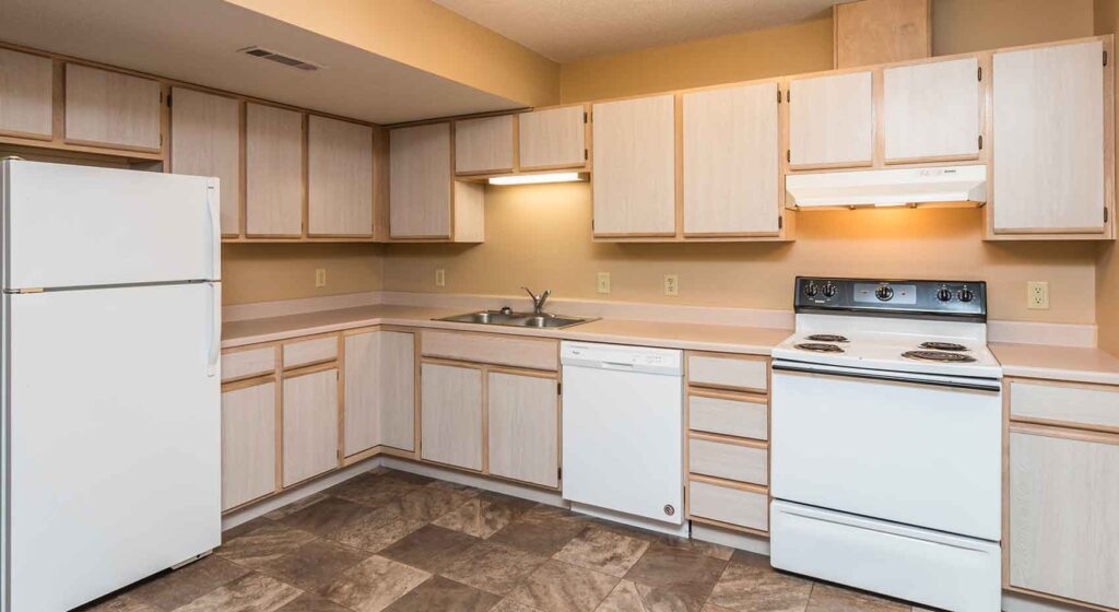 West Pointe Townhomes Apartments Sioux Falls, SD Rentable