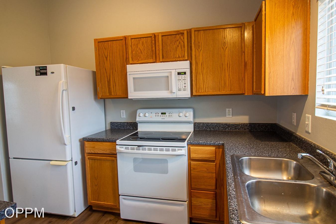 16131 Cherrywood St Omaha, NE House for Rent Rentable