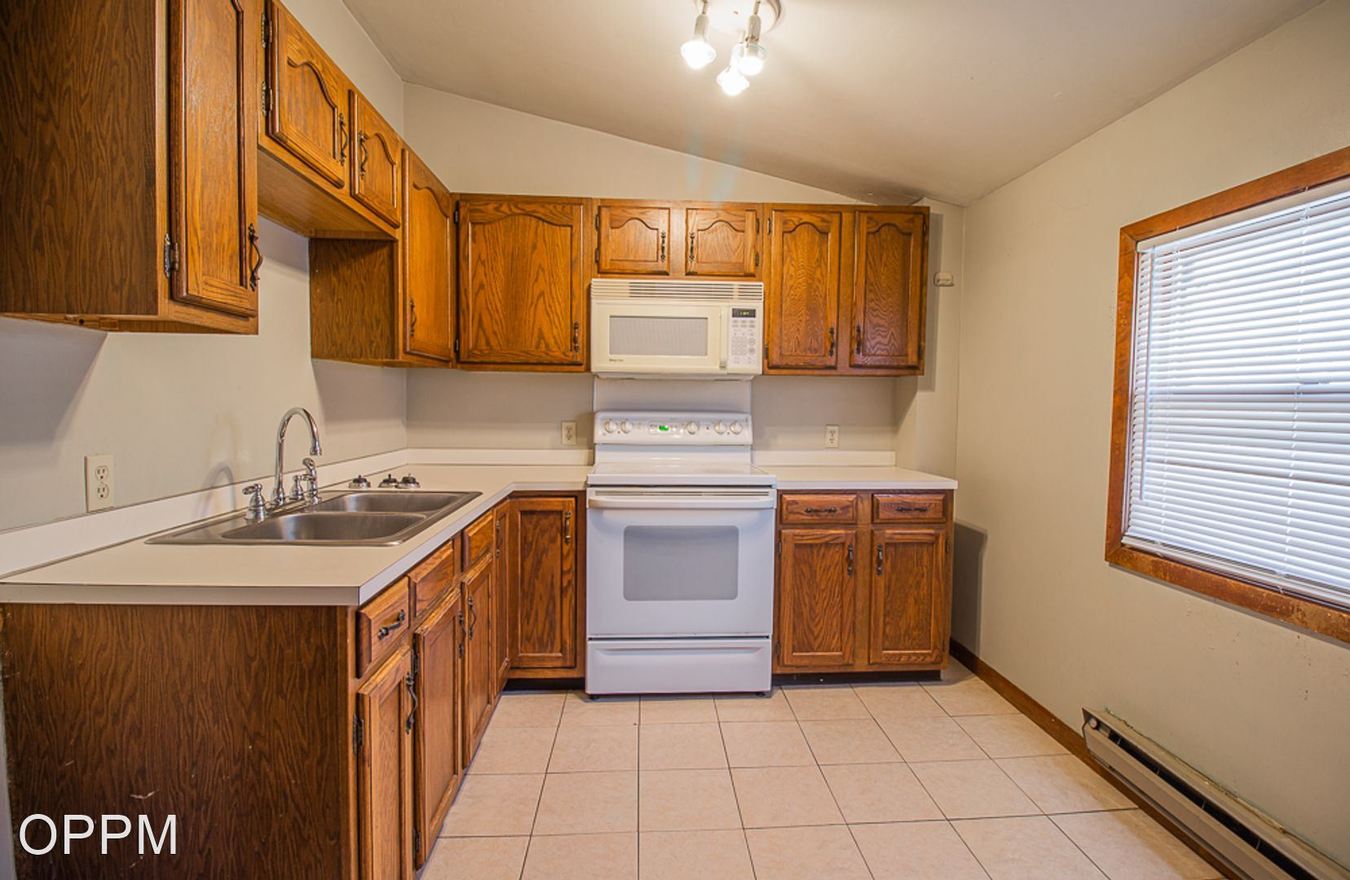 4643 Izard St Omaha, NE Apartment for Rent Rentable