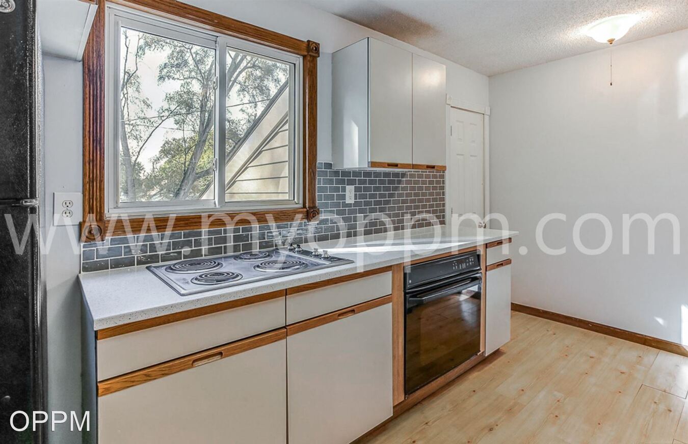 4537 Burdette St Omaha, NE House for Rent Rentable