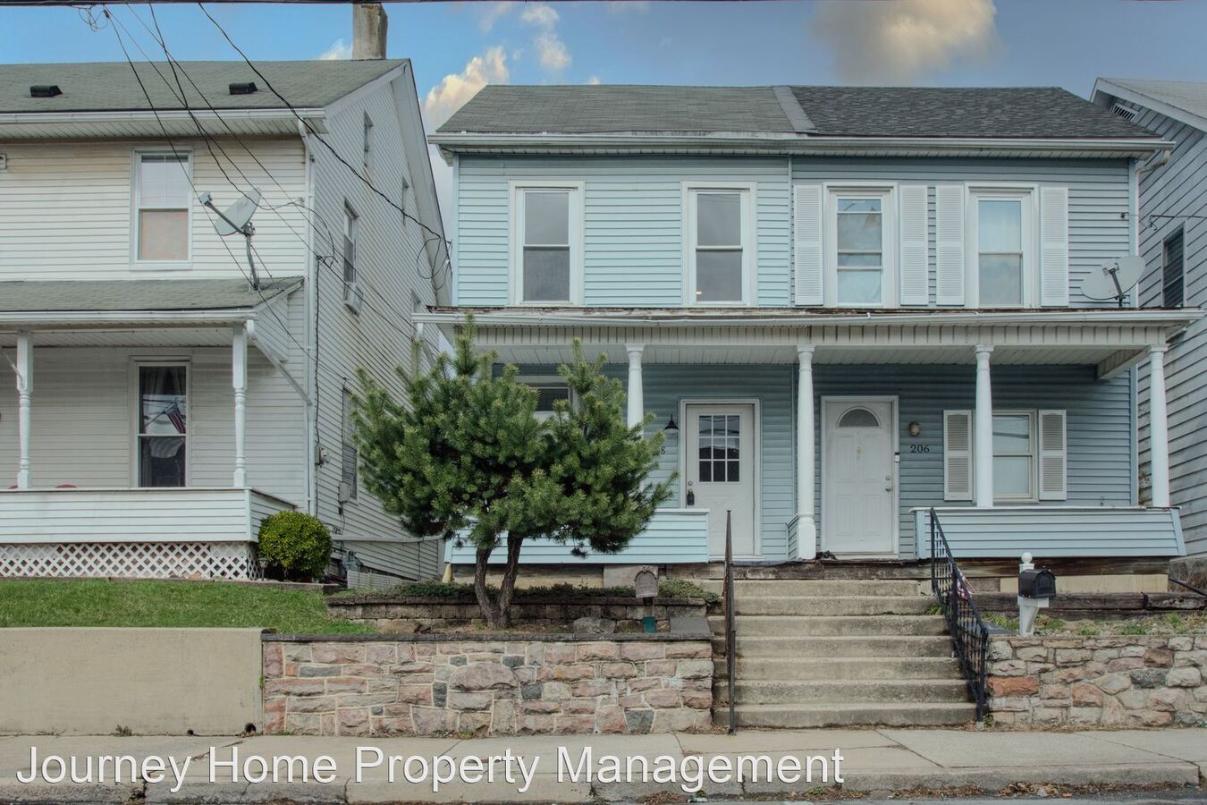 208 Chestnut St Slatington, PA House for Rent Rentable